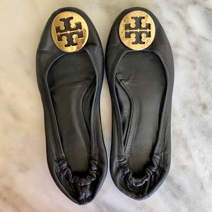Black Leather size 8 Tory Burch Flats